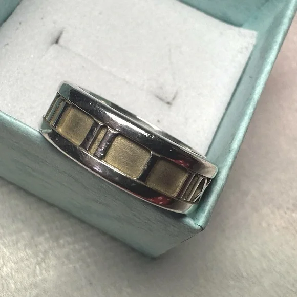 Tiffany & Co Atlas Relief Ring 95 Raised Roman Numerals Wide Band 925 Sz 6 & Bag - Picture 3 of 9